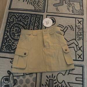 princess polly cargo mini skirt - us 2